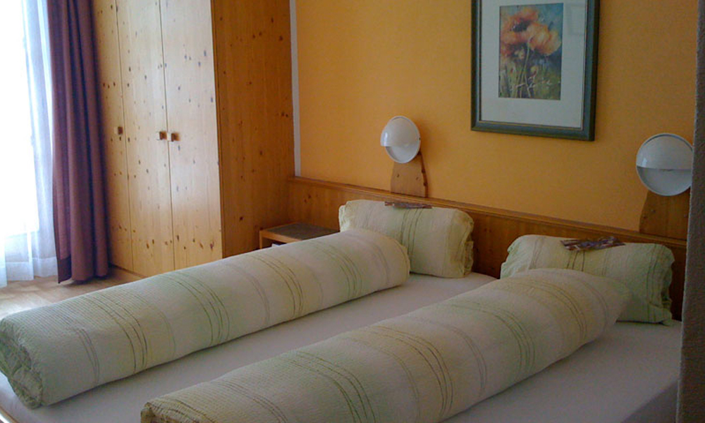 home-img